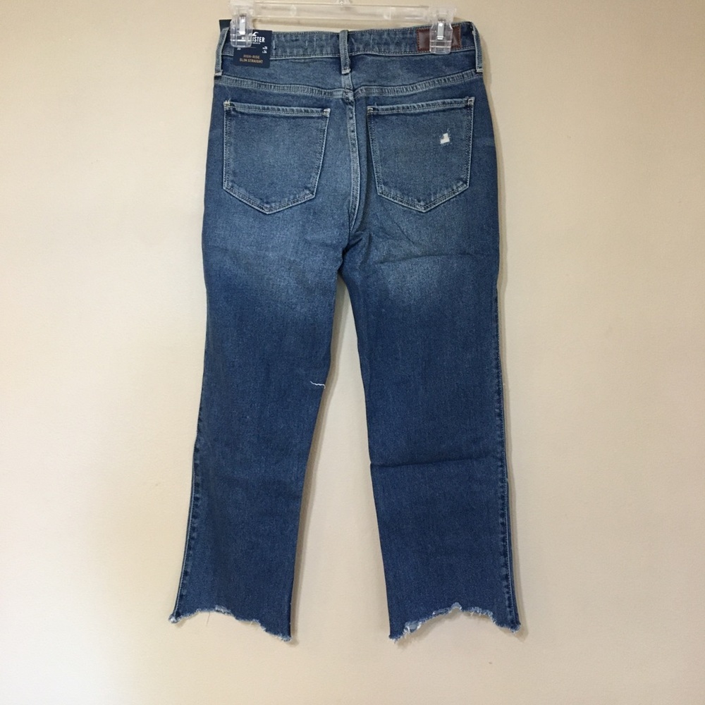 NWT Hi-Waisted Mom Jeans - Picture 4 of 10